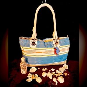 ⛱️Vintage Coach Limited Edition Resort Collection Nylon Seahorse Tote⛱️